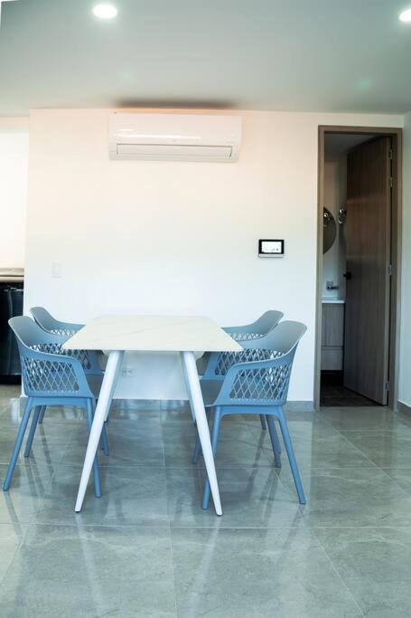Apartment Frente Al Cc Viva